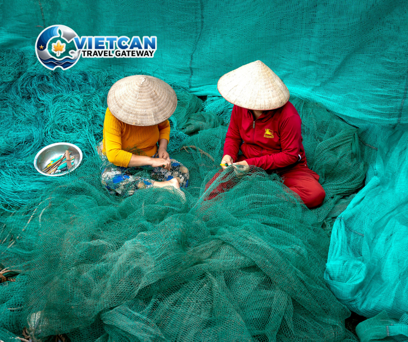 [MT03_VCTNĐ] HO CHI MINH CITY – NINH CHU – TANYOLI MONGOLIAN VILLAGE – VINH HY TOUR