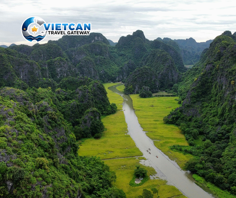 [MB02_VCTNĐ] HO CHI MINH CITY – HANOI – LAO CAI – SAPA – BAI DINH – TRANG AN – HA LONG TOUR